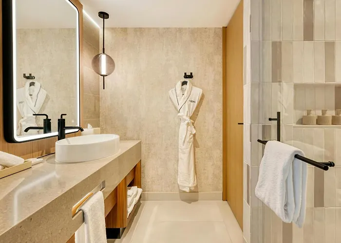The Remi Autograph Collection Hotel 4*